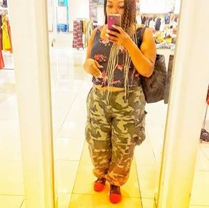 Oversized camo pants